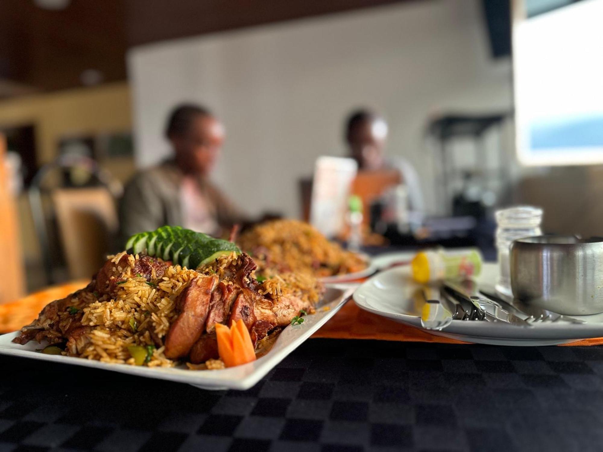 Anna Gold Hotel Kigali Bagian luar foto