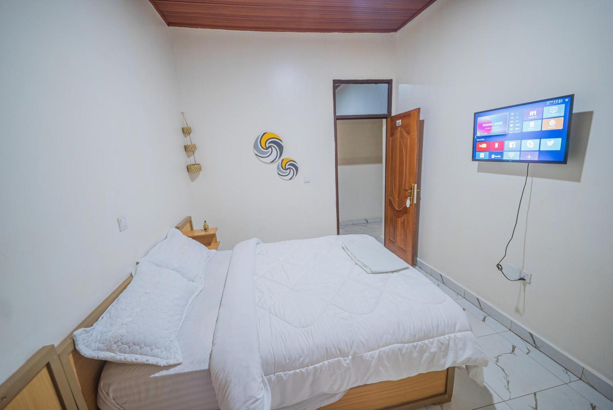 Anna Gold Hotel Kigali Bagian luar foto